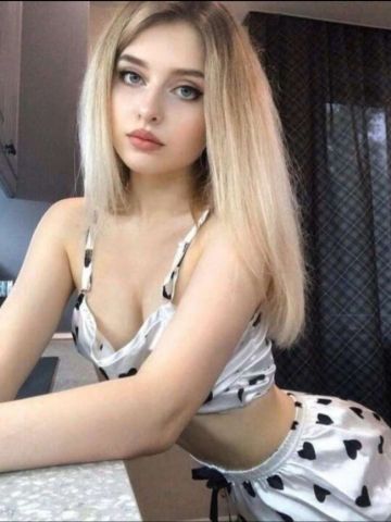 Моника